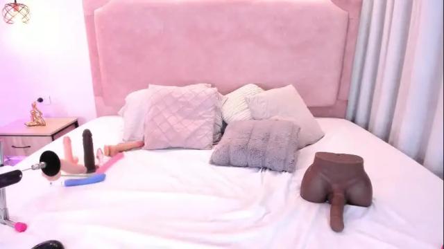 Image 11 of sophiawhite__ Stream on Chaturbate on 1 month ago