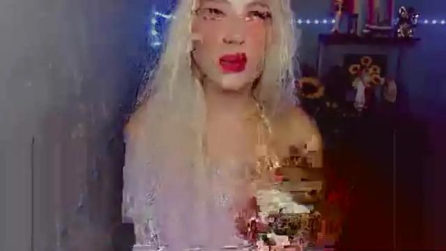 Image 12 of sophiax_lick69 Stream on Chaturbate on 18 months ago