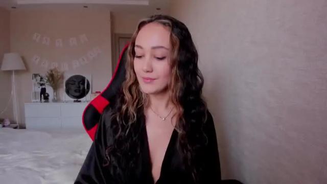 Image 3 of sophiconey2 Stream on Chaturbate on 15 months ago