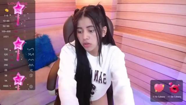 Thumbnail 3, sophie_06_'s Stream at Chaturbate, 25 months ago