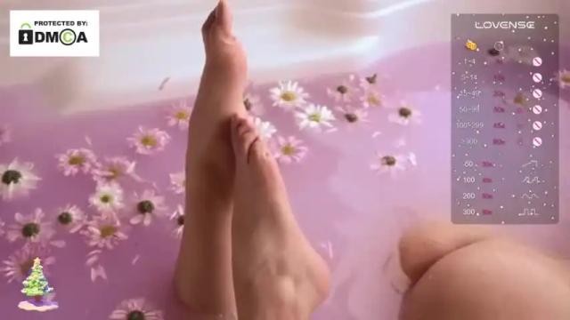 Image 10 of sophie_benson_ Stream on Chaturbate on 17 months ago