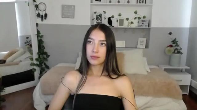 Image 8 of sophie_bss Stream on Chaturbate on 14 months ago
