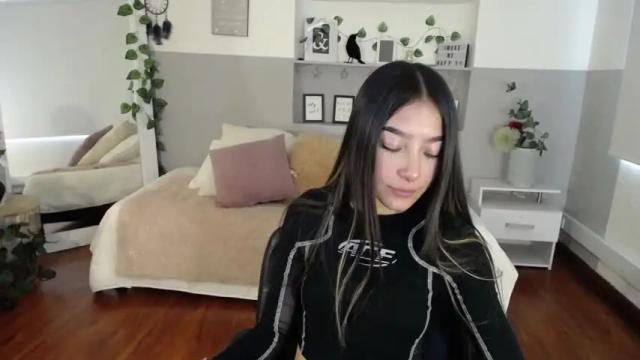 Image 11 of sophie_bss Stream on Chaturbate on 13 months ago