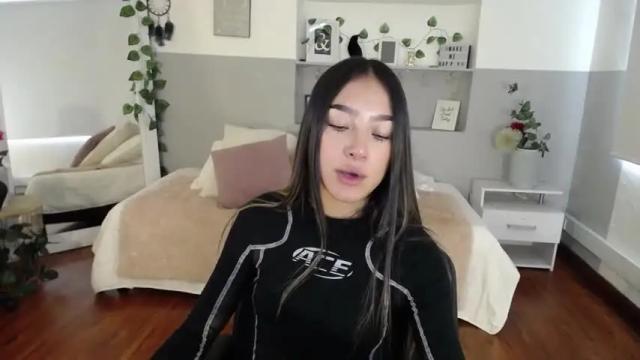 Image 8 of sophie_bss Stream on Chaturbate on 13 months ago