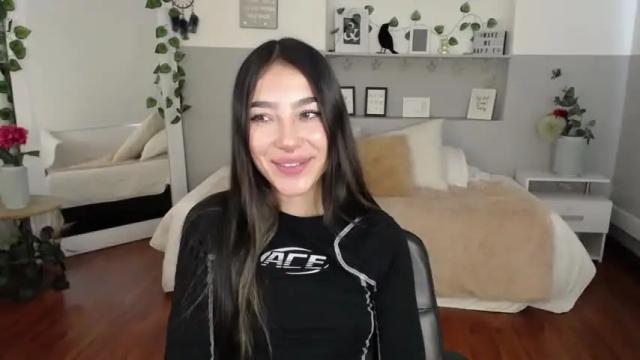 Image 4 of sophie_bss Stream on Chaturbate on 13 months ago
