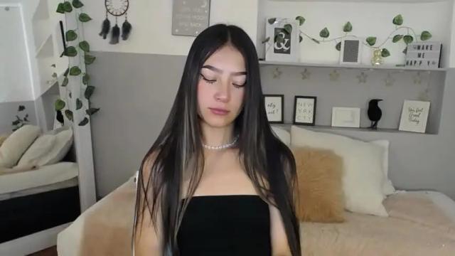 Image 12 of sophie_bss Stream on Chaturbate on 13 months ago
