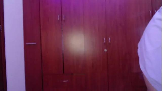 Image 2 of sophie_bss Stream on Chaturbate on 1 month ago