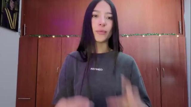 Image 2 of sophie_bss Stream on Chaturbate on 1 month ago