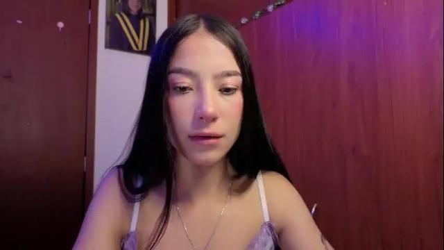 Image 2 of sophie_bss Stream on Chaturbate on 22 days ago
