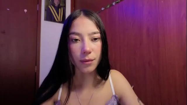 Image 3 of sophie_bss Stream on Chaturbate on 22 days ago