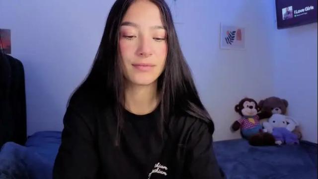 Image 2 of sophie_bss Stream on Chaturbate on 18 days ago