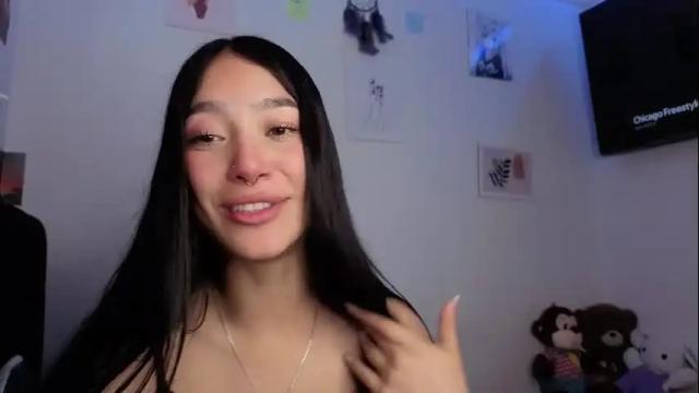 Image 11 of sophie_bss Stream on Chaturbate on 16 days ago