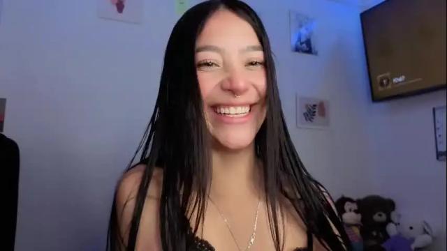 Image 4 of sophie_bss Stream on Chaturbate on 16 days ago
