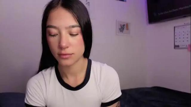 Image 3 of sophie_bss Stream on Chaturbate on 15 days ago