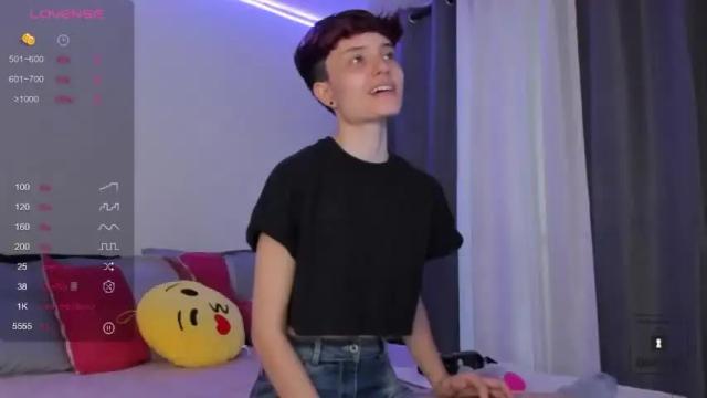 Image 10 of sophie_cartier_ Stream on Chaturbate on 18 months ago
