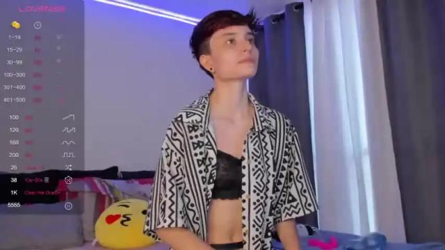 Image 6 of sophie_cartier_ Stream on Chaturbate on 17 months ago