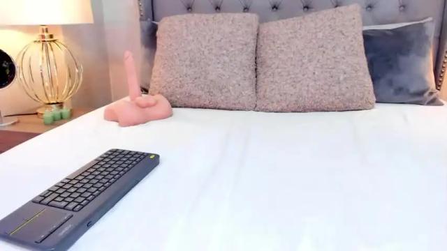Image 10 of sophie_curves_ Stream on Chaturbate on 17 months ago