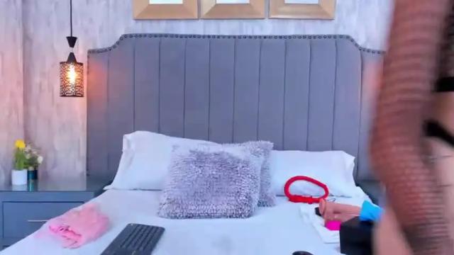 Image 4 of sophie_deargb Stream on Chaturbate on 14 months ago