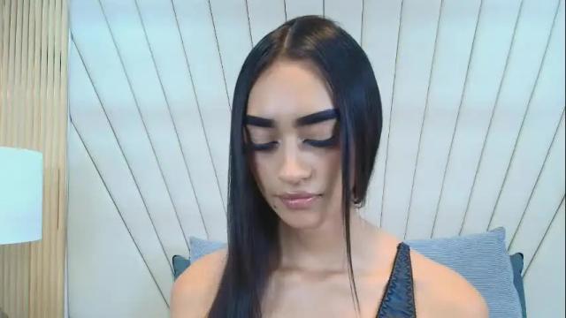 Image 2 of sophie_deargb Stream on Chaturbate on 1 month ago