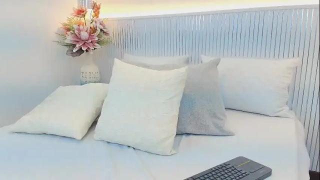 Image 12 of sophie_deargb Stream on Chaturbate on 29 days ago
