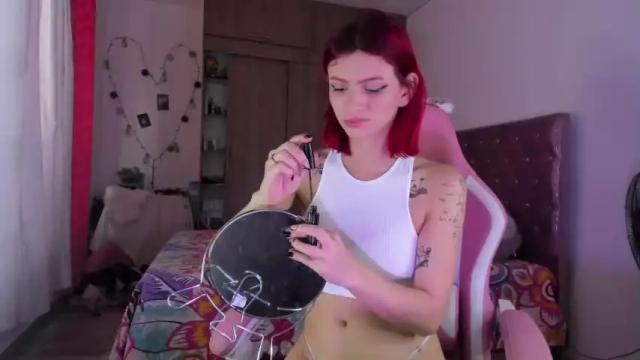 Image 3 of sophie_dolly_ Stream on Chaturbate on 13 months ago