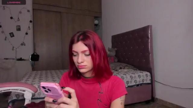 Image 8 of sophie_dolly_ Stream on Chaturbate on 12 months ago