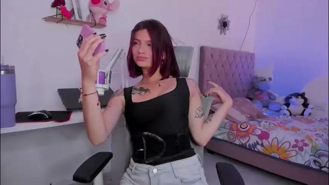 Image 11 of sophie_dolly_ Stream on Chaturbate on 3 days ago