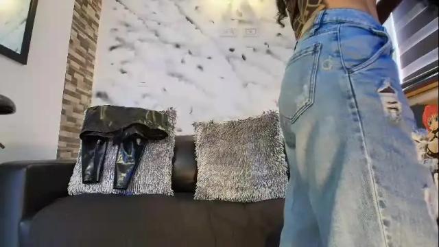 Image 8 of sophie_littles Stream on Chaturbate on 1 month ago