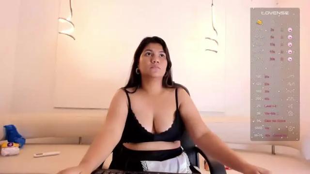 Image 12 of sophie_nt Stream on Chaturbate on 19 months ago