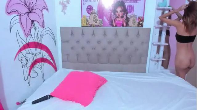Image 8 of sophie_queem Stream on Chaturbate on 12 days ago