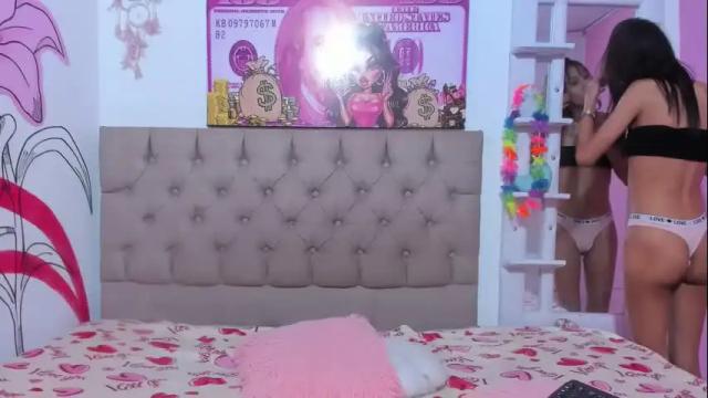 Image 12 of sophie_queem Stream on Chaturbate on 1 month ago