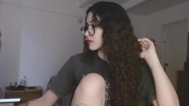 Image 7 of sophie_roses Stream on Chaturbate on 14 months ago