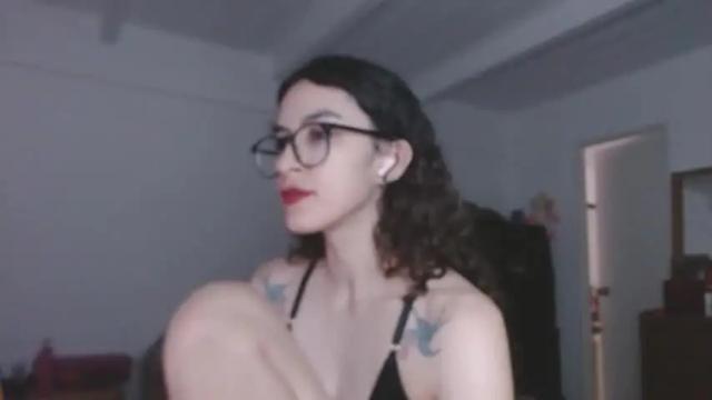 Thumbnail 1, sophie_roses's Stream at Chaturbate, 13 months ago
