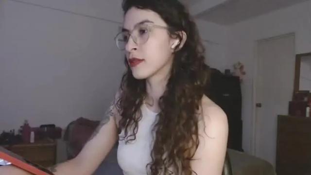 Thumbnail 1, sophie_roses's Stream at Chaturbate, 13 months ago