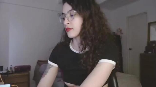 Image 11 of sophie_roses Stream on Chaturbate on 13 months ago