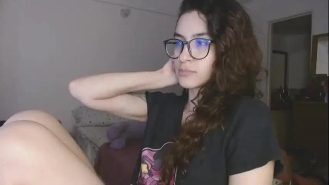 Image 2 of sophie_roses Stream on Chaturbate on 13 months ago