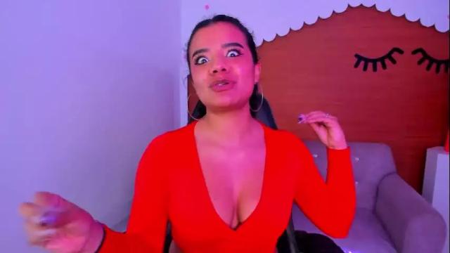 Image 6 of sophie_t_ Stream on Chaturbate on 2 months ago