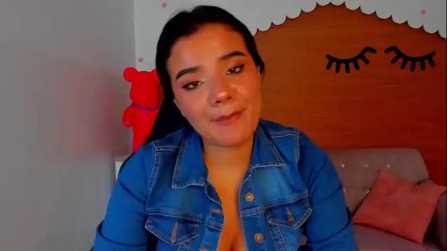 Image 8 of sophie_t_ Stream on Chaturbate on 2 months ago
