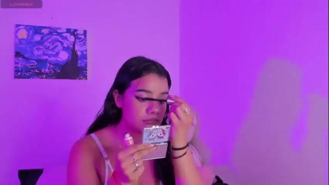 Image 11 of sophie_t_ Stream on Chaturbate on 2 months ago