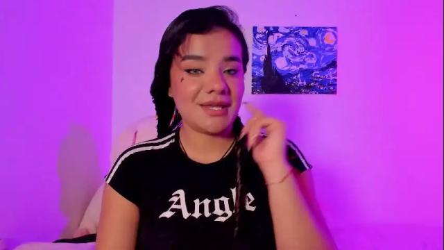 Image 6 of sophie_t_ Stream on Chaturbate on 1 month ago