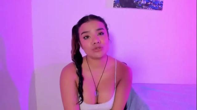 Image 12 of sophie_t_ Stream on Chaturbate on 1 month ago
