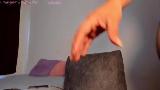 Image 3 of sophie_t_ Stream on Chaturbate on 1 month ago