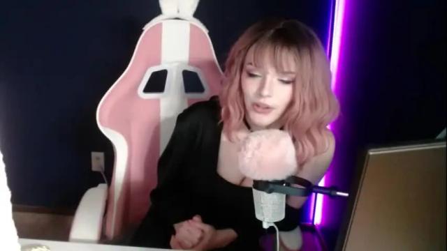 Image 12 of sophie_usagi Stream on Chaturbate on 16 months ago
