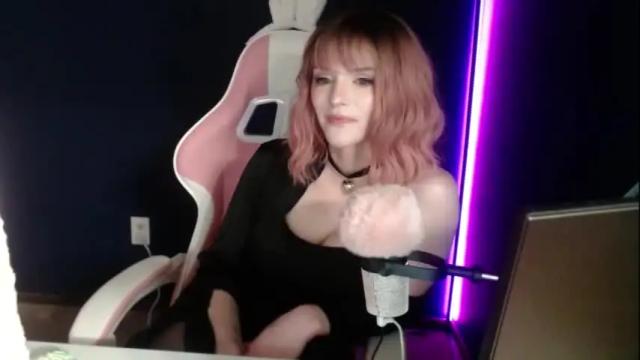 Image 3 of sophie_usagi Stream on Chaturbate on 16 months ago