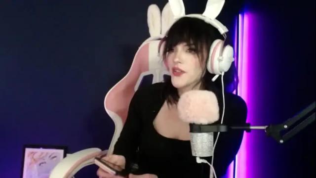 Image 8 of sophie_usagi Stream on Chaturbate on 15 months ago