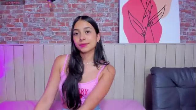 Image 11 of sophiebenson_ Stream on Chaturbate on 2 days ago