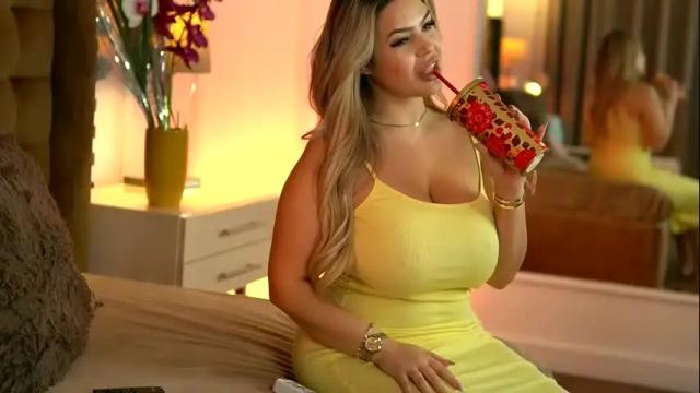 Image 11 of sophieboobsx Stream on Chaturbate on 12 days ago