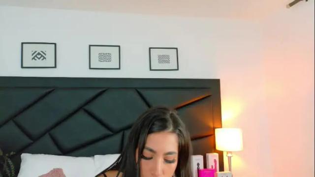 Image 3 of sophiecarther Stream on Chaturbate on 1 month ago