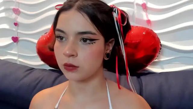 Image 2 of sophiecatts Stream on Chaturbate on 16 months ago