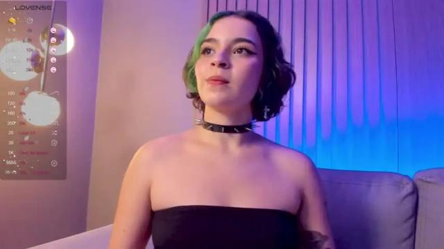 Image 2 of sophiecatts Stream on Chaturbate on 15 months ago